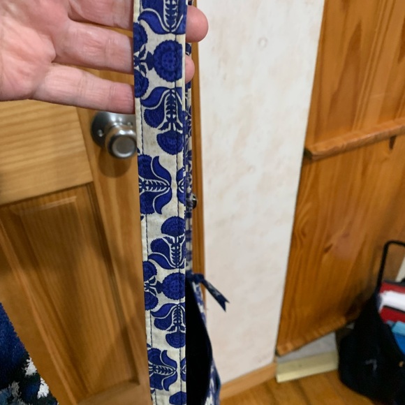 Vera Bradley Cobalt Tile Blue & White Handbag Shoulder Bag Adjustable Strap 11X8 - Picture 6 of 6